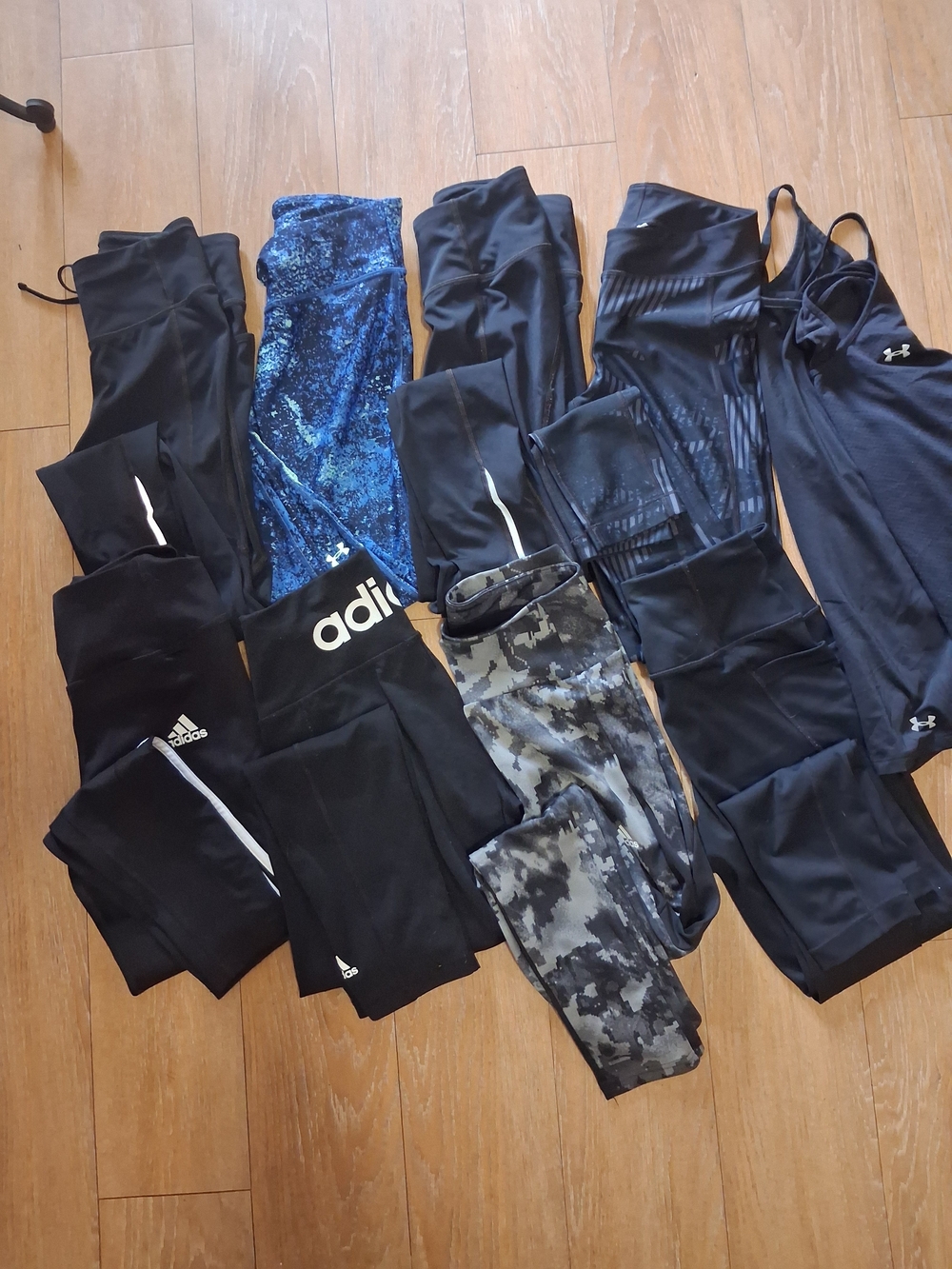 Lot 10 Piece Sport Woman